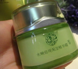 百雀羚水嫩倍現(xiàn)保濕特潤(rùn)霜 深度保濕與溫和滋養(yǎng)的完美結(jié)合